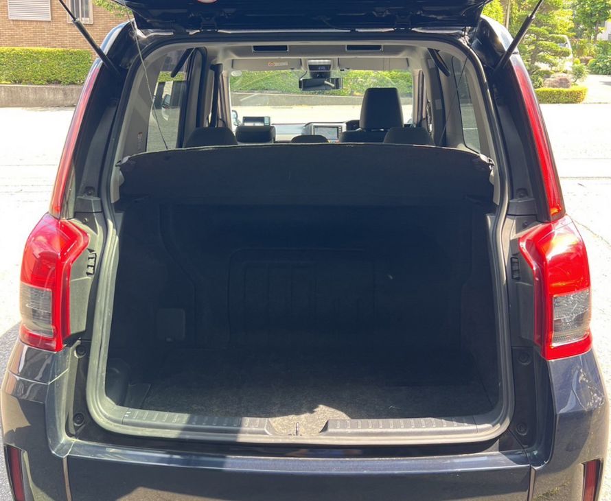 Taxi trunk